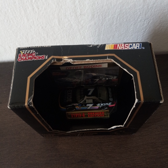 1994 Racing Chamions #7 Geoff Bodine Premiere Edition 1 of 20,000 - Picture 3 of 7